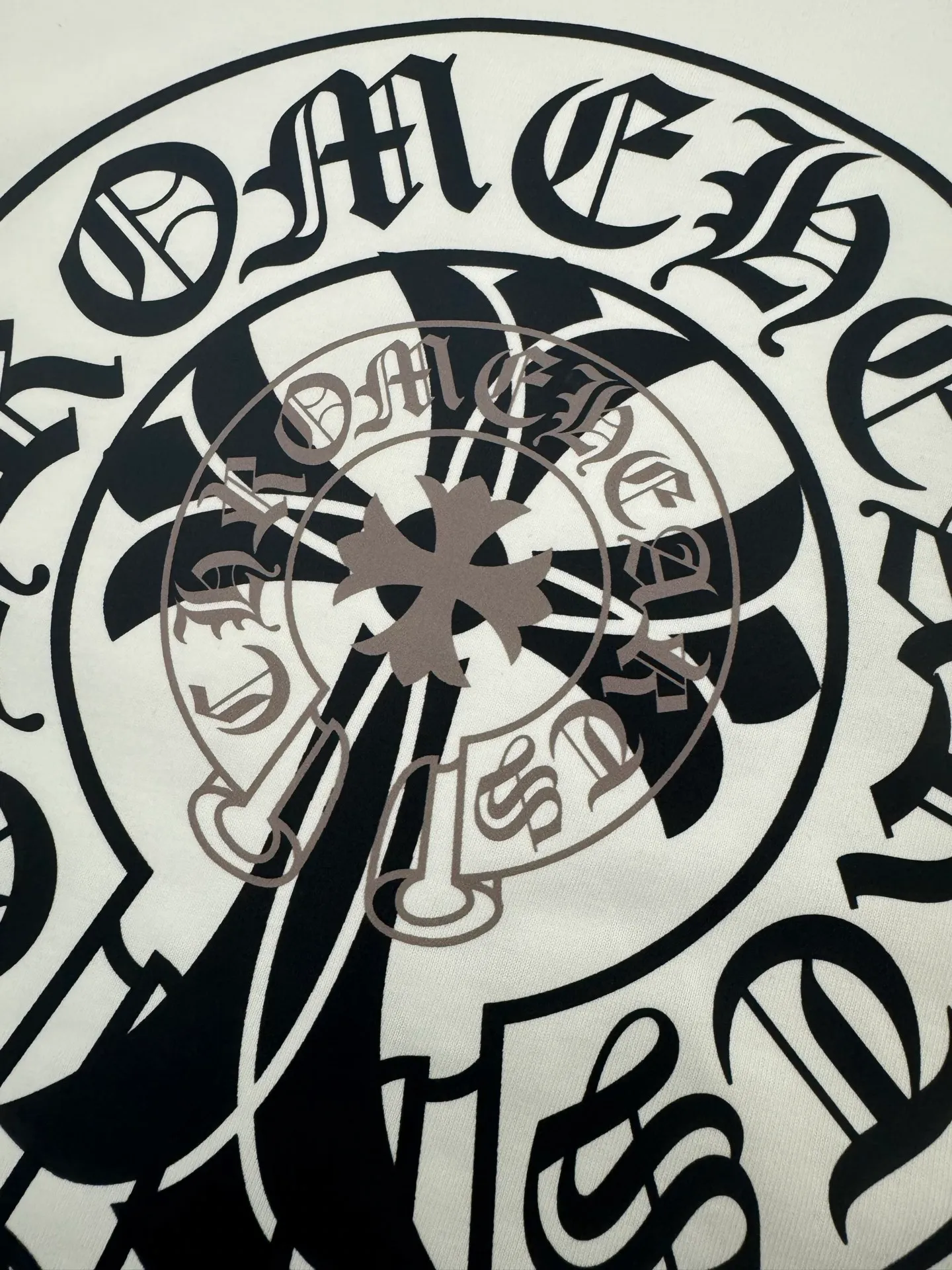 🅿️210 Chrome Hearts*320g heavyweight pure cotton T-shirt, thick, breathable and loose fit. Printed logo design. Spring and summer new round neck fashionable short-sleeved T-shirt. Comfortable against the skin, durable and easy to wear. Meticulous original craftsmanship, a must-have for casual and versatile colors. Color: black white. Size: S M L XL XXL